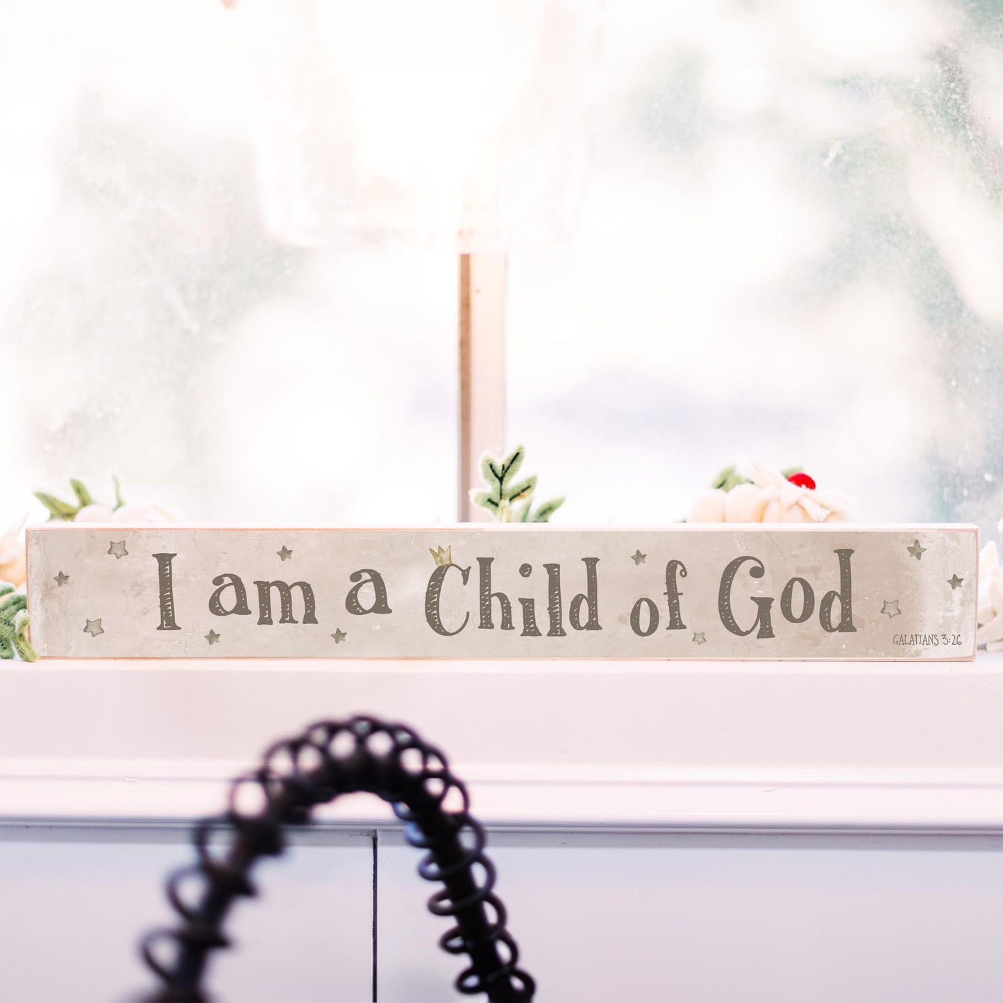 2.5x18 Studio Sign-I Am A Child Of God Painted Background