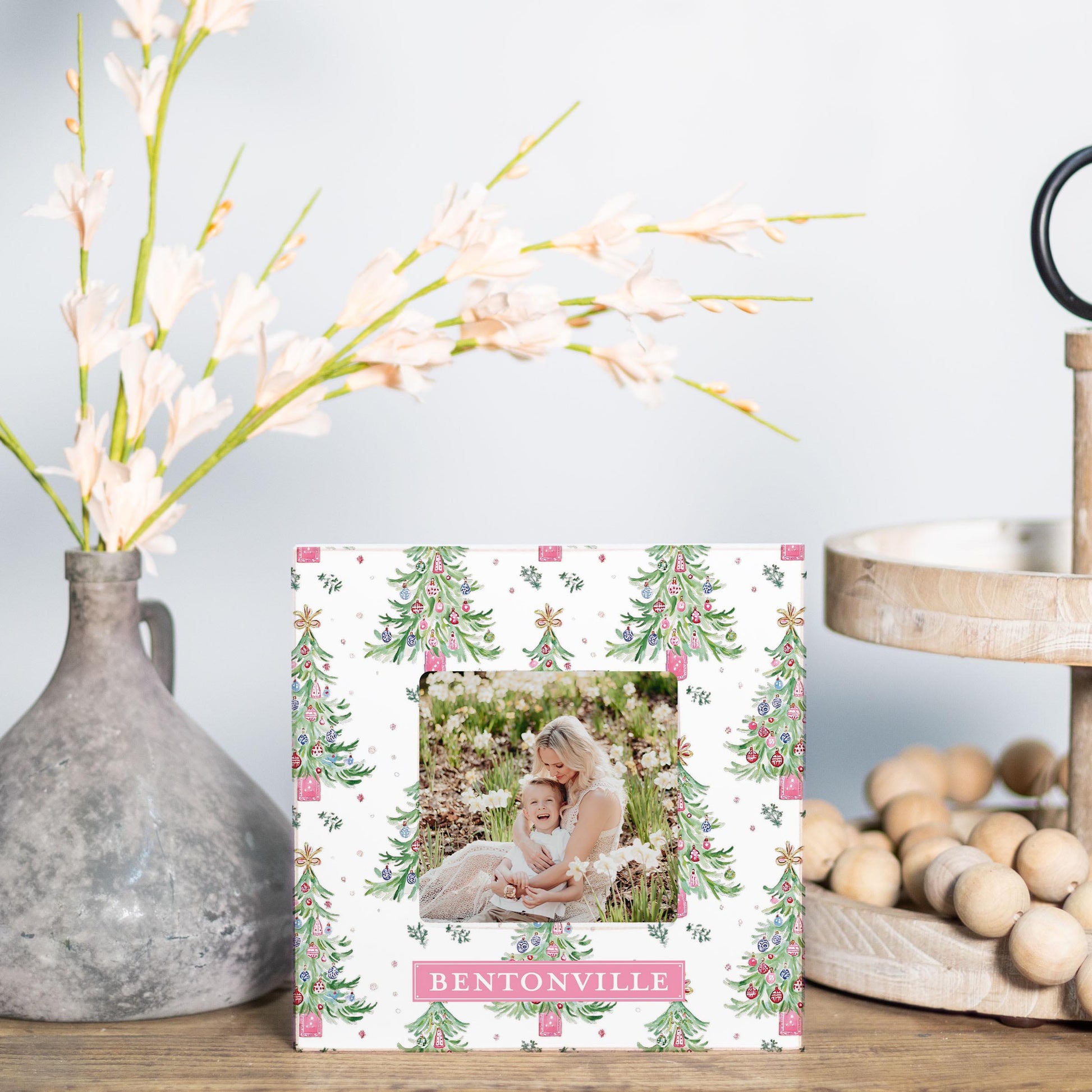 Simply Square Frame-Love+Local Blush & Baubles - A Grand Millennial Christmas -1