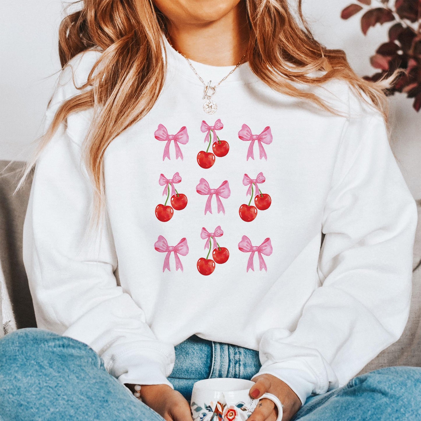 Gildan Sweatshirt White-Cherries & Bows