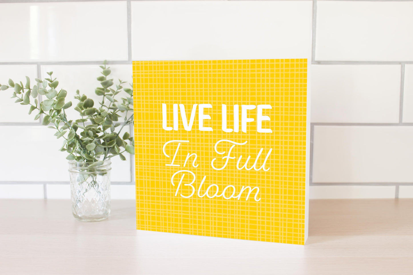 Spring Pastel Live Life In Full Bloom | 10x10