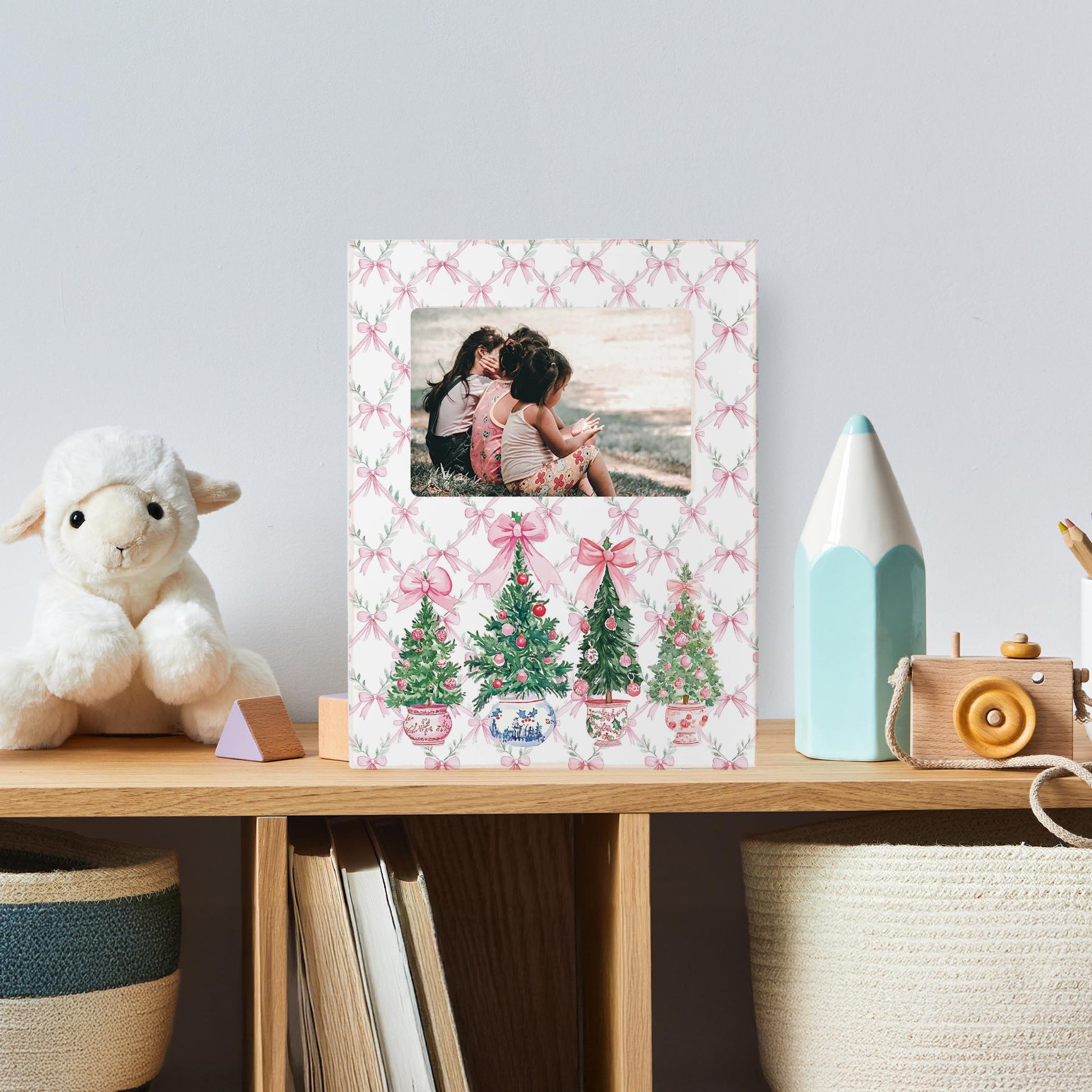 Lily Frame Vertical-Blush & Baubles - A Grand Millennial Christmas -4