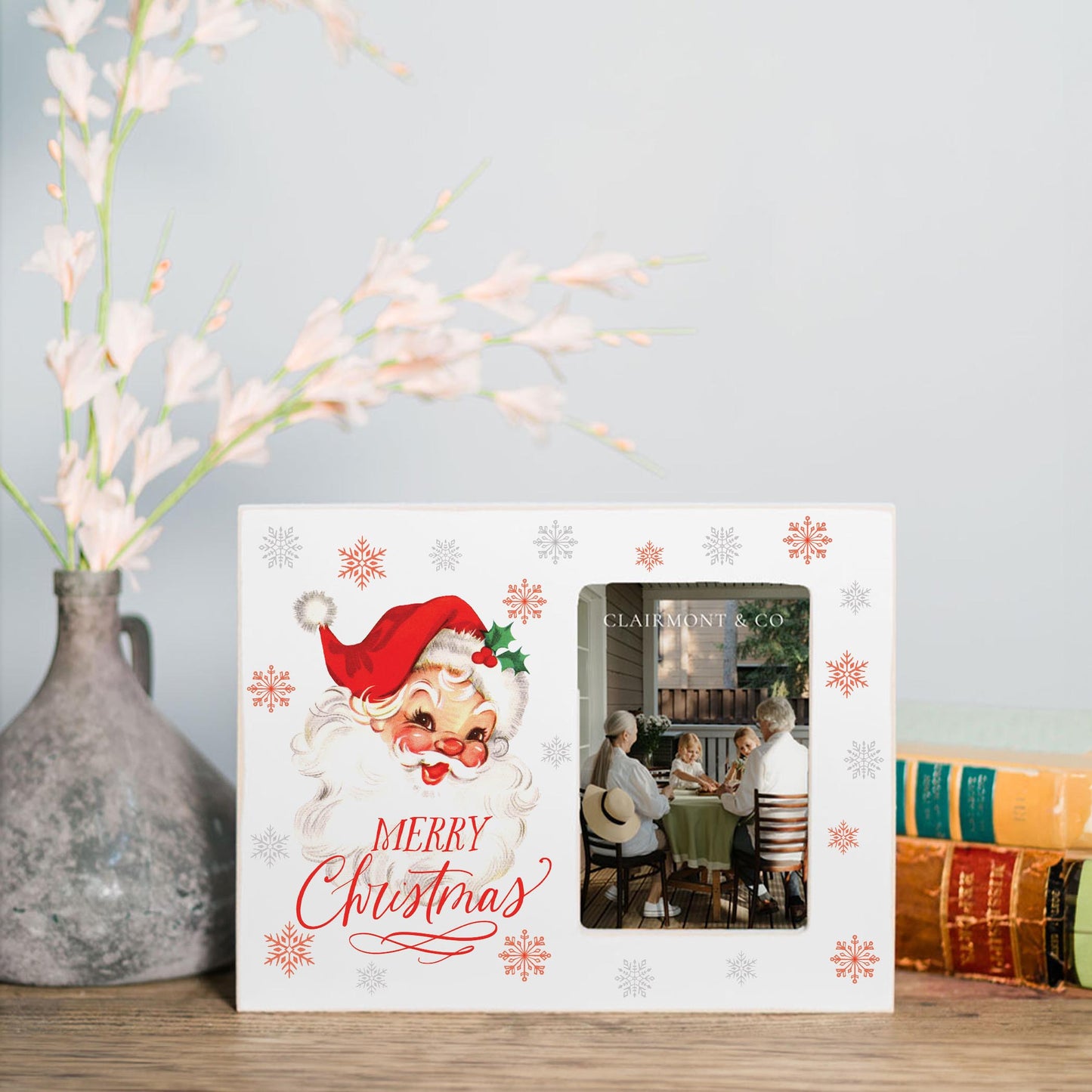 Lily Frame Horizontal-Classic Santa