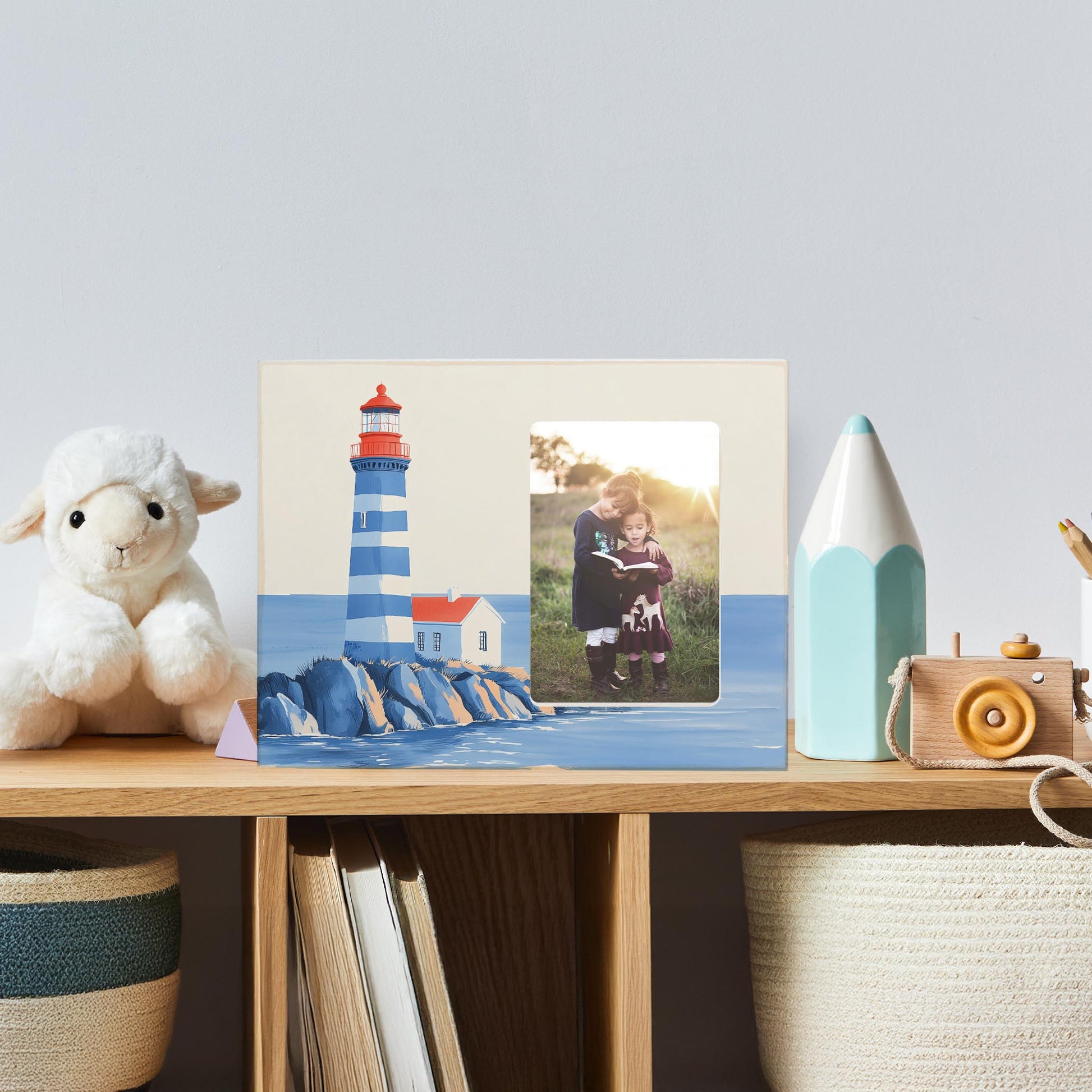 Lily Frame Horizontal-New England Tides Lighthouse -4