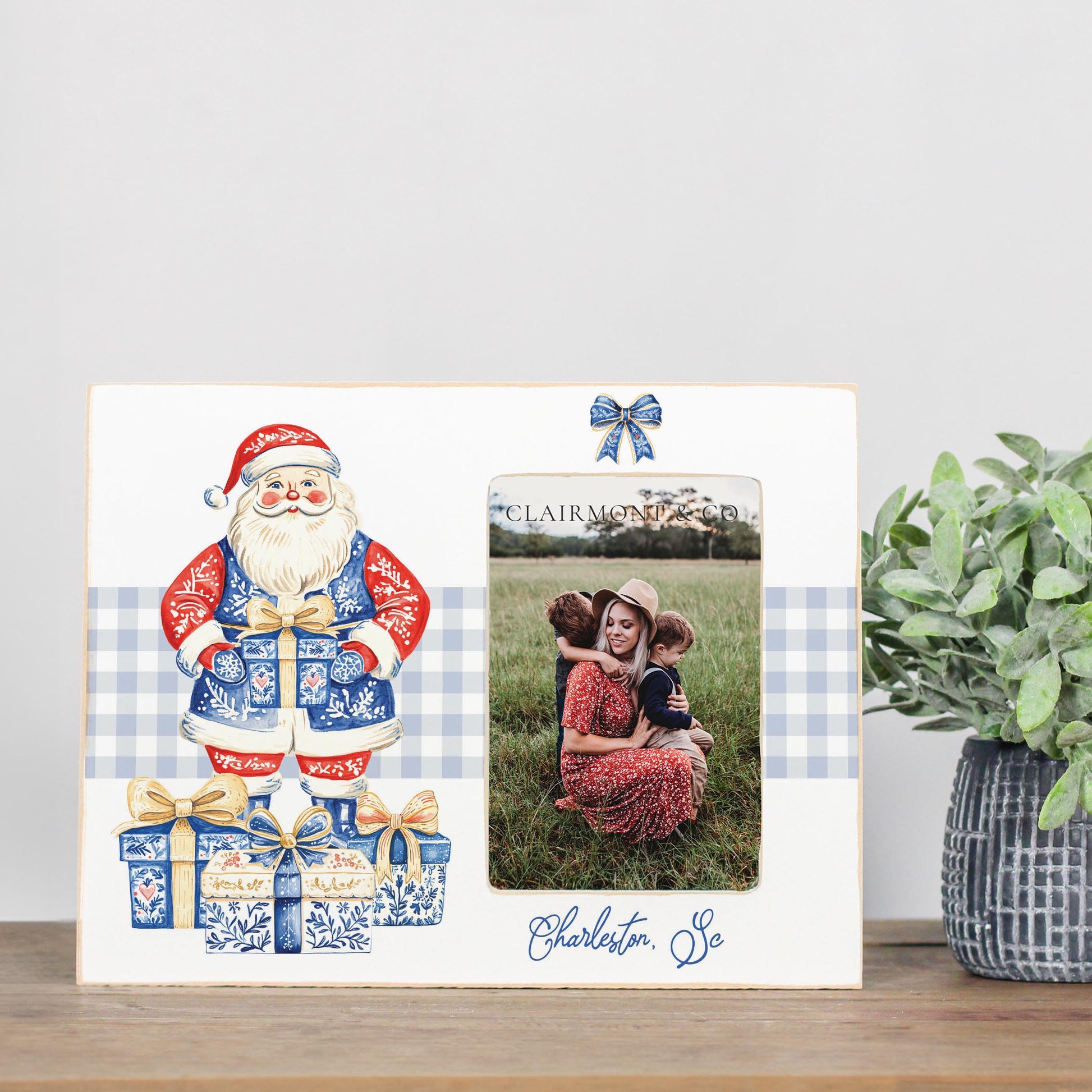 Lily Frame Horizontal-Love+Local Blue Noel - A Grand Millennial Christmas -2