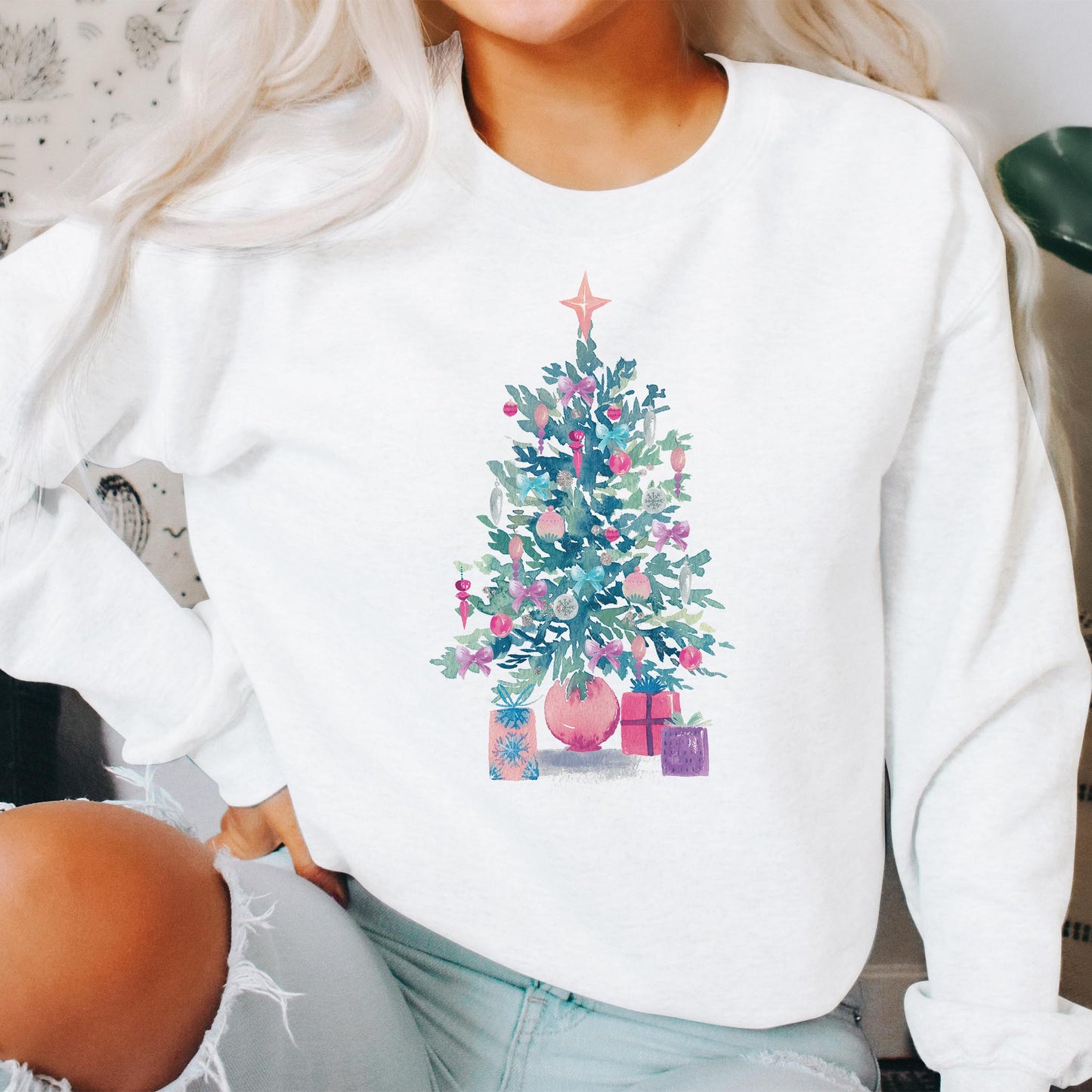 Gildan Sweatshirt White-Watercolor Sugar Plum Christmas Tree -2