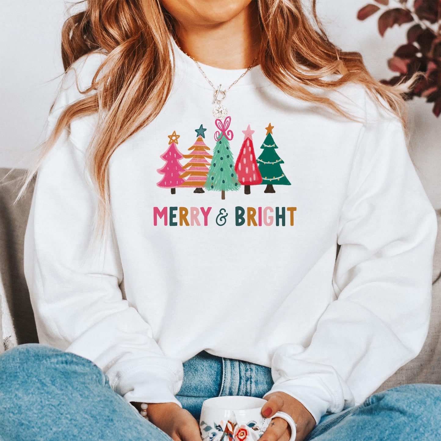 M Gildan Sweatshirt White-Whimsy Wonderland Merry & Bright