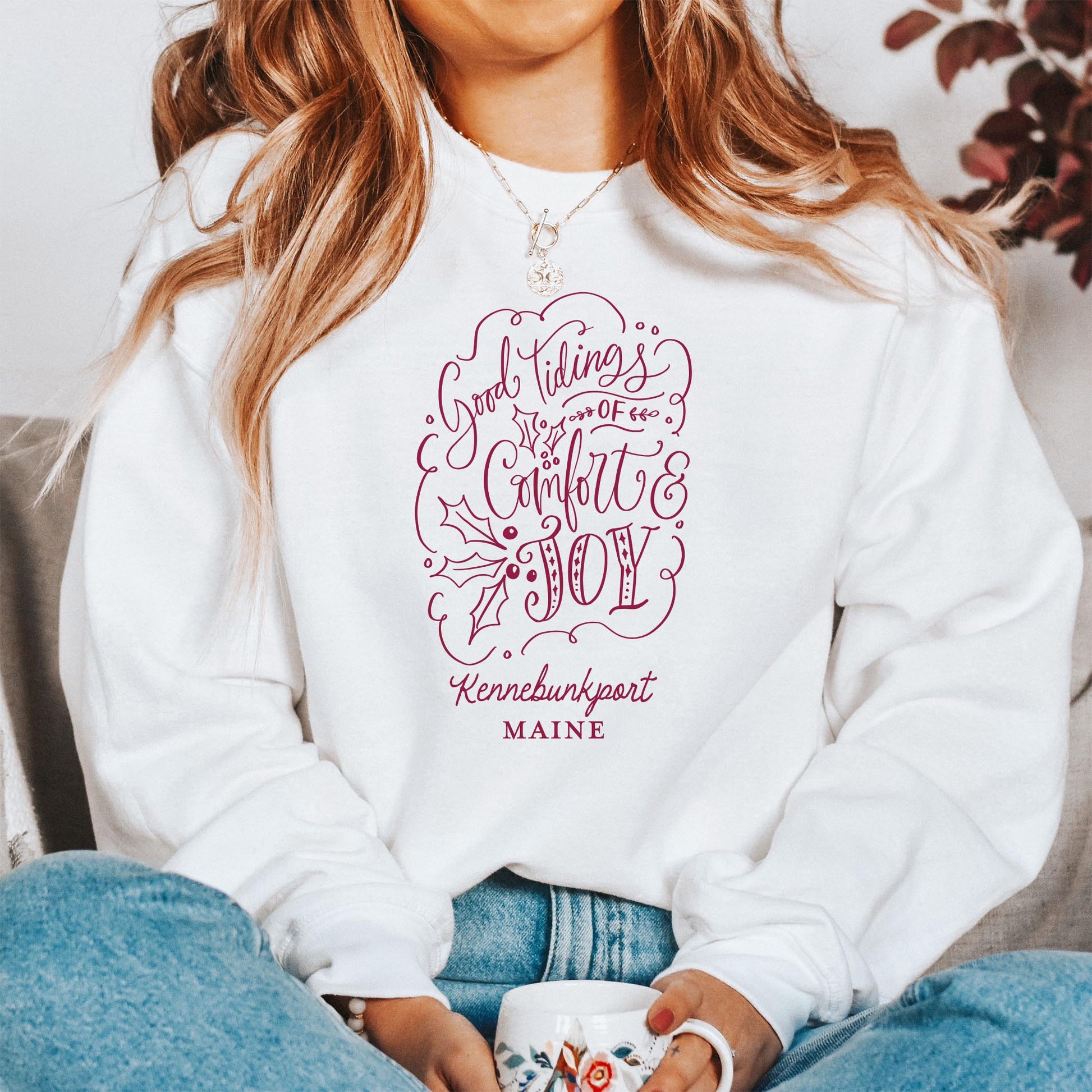 Gildan Sweatshirt White-Love + Local Winterberry -1